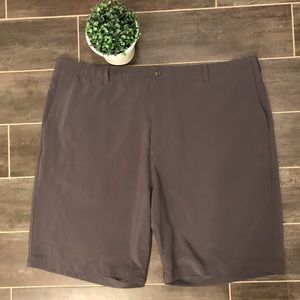 Big and tall men’s golf shorts.